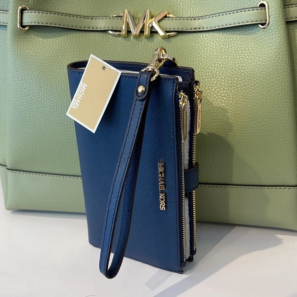 MICHAEL KORS LARGE DOUBLE ZIP WRISTLET WALLET PHONE CASE 
Navy NWT - Picture 7 of 16